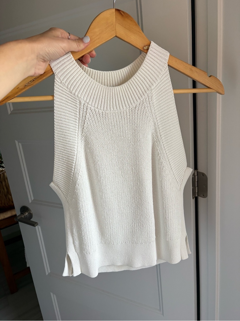 Wilfred Sleeveless Knit Tank Top - White